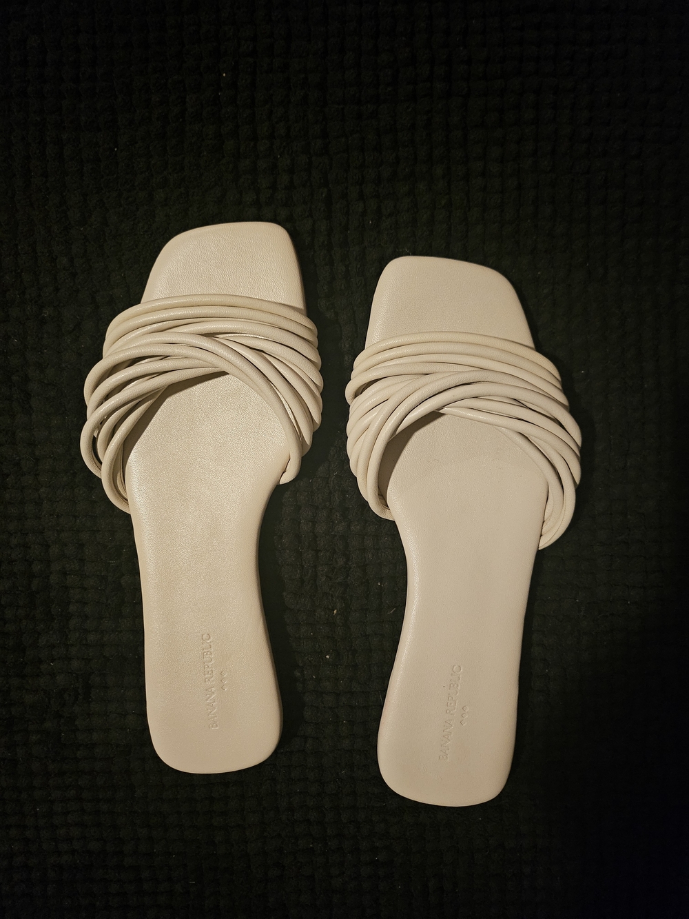 Banana Republic Cream Multi-Strap Slide Sandals